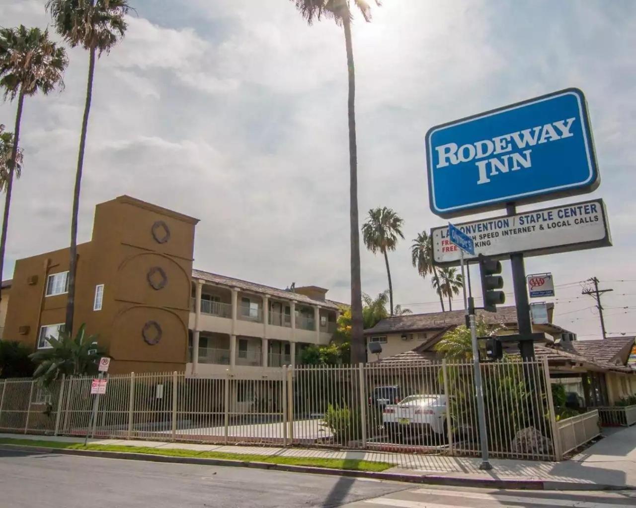 Rodeway Angeles Convention Center Inn 2*